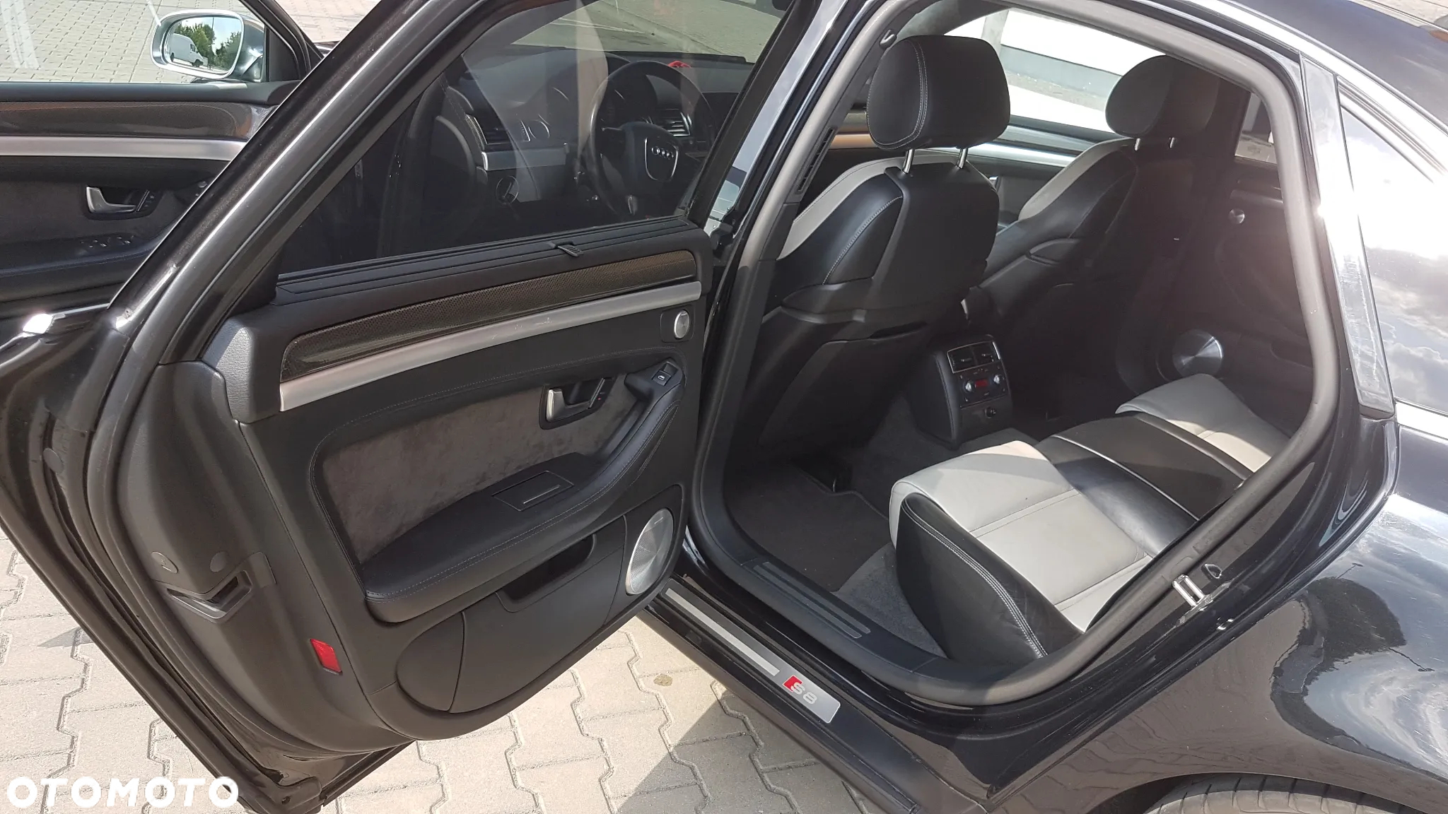 Audi S8 5.2 FSI Quattro - 13