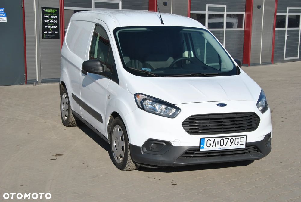 Ford Transit Courier - 2