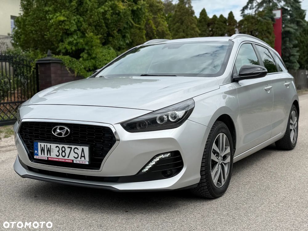 Hyundai i30 1.6 D Comfort DCT - 1