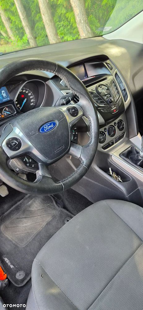 Ford Focus 1.6 TDCi Ambiente - 28