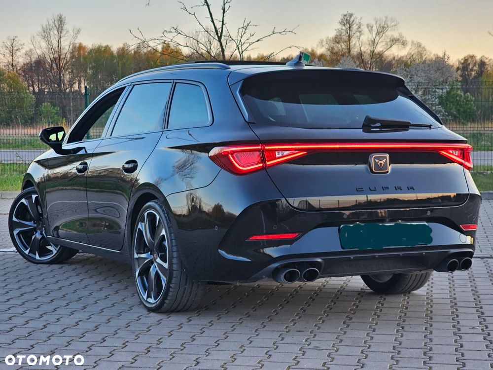 Cupra Leon Sportstourer 2.0 TSI 4Drive DSG VZ CUP - 11