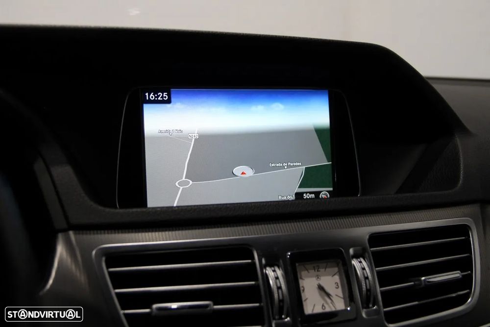 Mercedes-Benz E 250 BlueTEC Avantgarde Auto. - 22