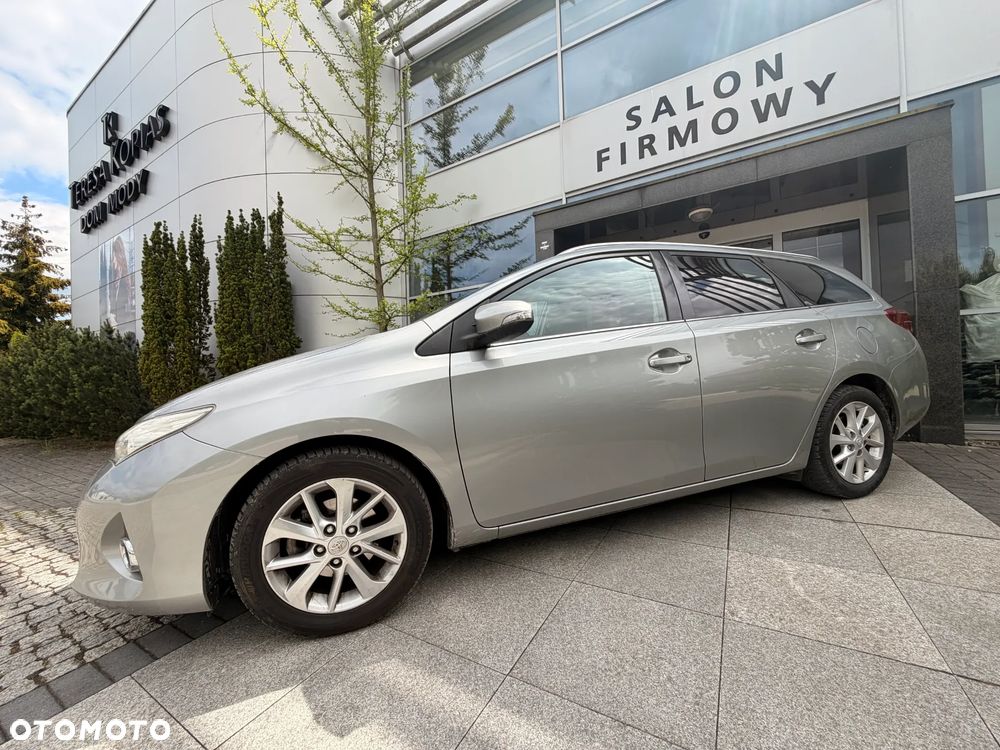 Toyota Auris 1.6 Prestige - 18
