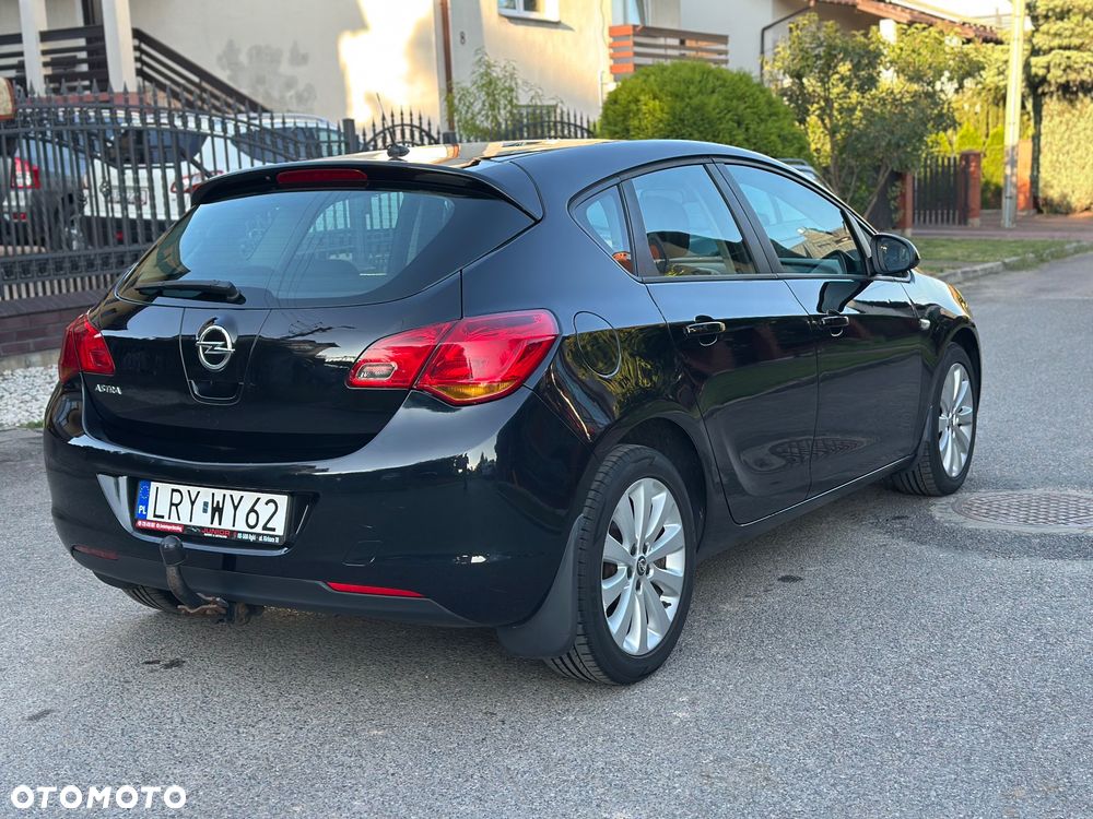Opel Astra 1.6 Cosmo - 8