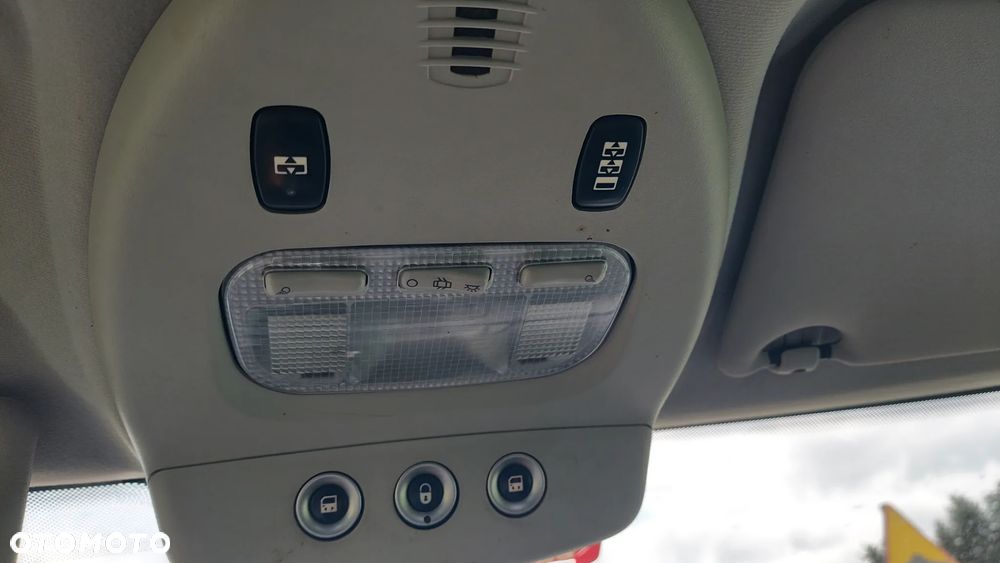 Citroën C8 HDi 165 Exclusive - 16