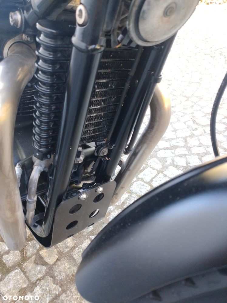 Triumph Thruxton - 29