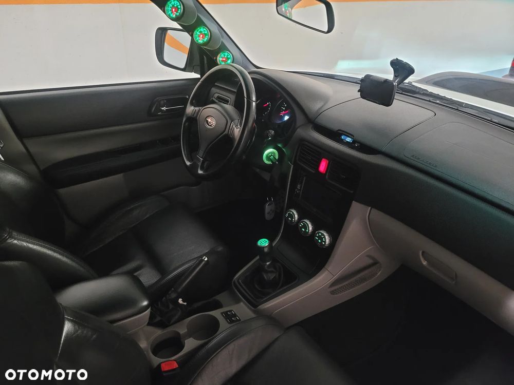 Subaru Forester 2.5 XT 000 - 27