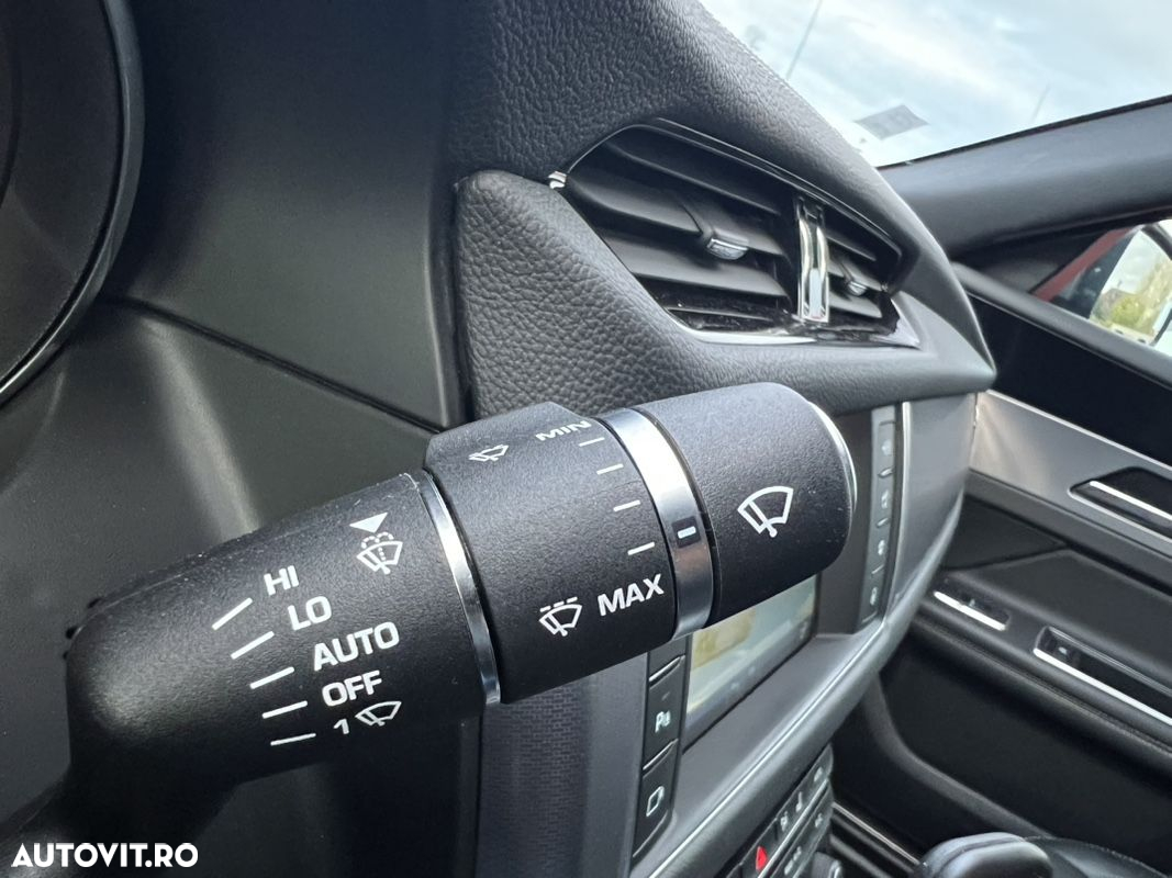 Jaguar XF 20d Aut. R-Sport - 24