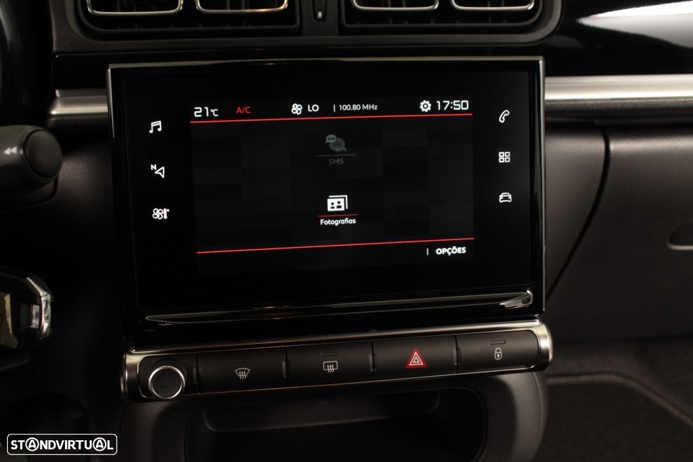 Citroën C3 1.2 PureTech Shine - 21