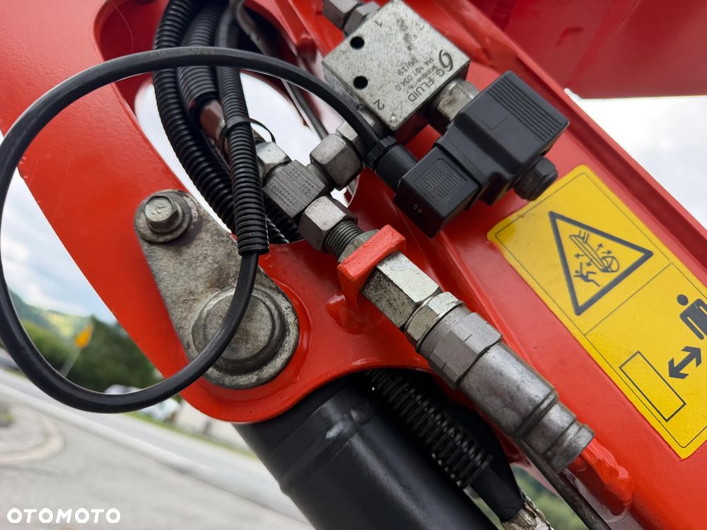 Kubota KX016-4 Koparka Gąsienicowa 2 tony. DEKRA aktualna do 2026r. 3 łyżki.+ pług fabryczny do równania kruszywa lub odśnieżania. Szybkozłącze Hydrauliczne. zmiana łyżek bez wychodzenia z kabiny! Rozsuwane Hydr. podwozie! Sprowadzona z Gospodarstwa Norweskiego! Zero luzów i wycieków. Maszyna jak Nowa z Salonu! 2020 rok. 1000 mtg! Pełna Dokumentacja. Gąsienice bez zużycia! Łyżka Skarpowa+ 2 kopiące. szybka wolna jazda. Ani deka luzów i wycieków. OKAZJA  Dodatkowe sekcje Hydr. Po serwisach kolejny za 400 mtg! - 16
