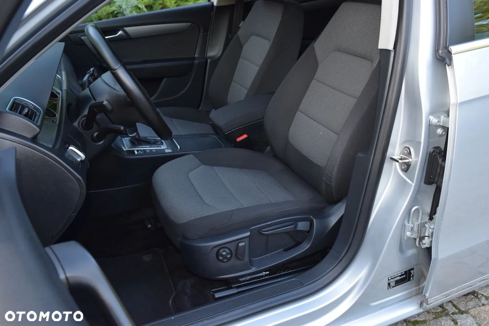 Volkswagen Passat 2.0 Blue TDI DSG SCR Highline - 13