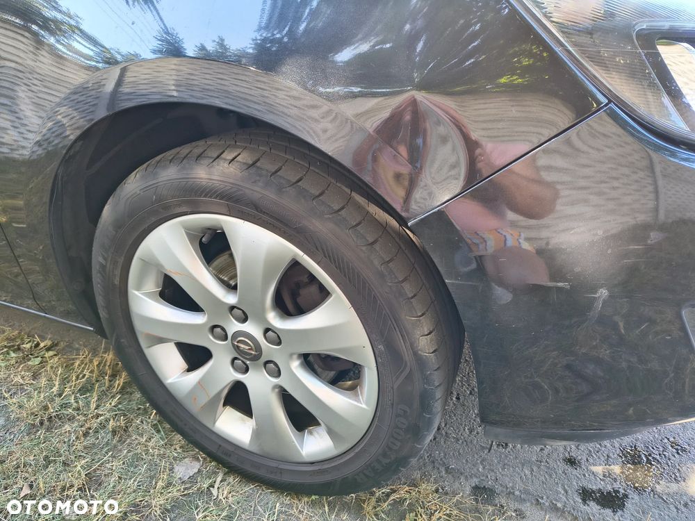 Opel Astra 1.6 T Cosmo - 18