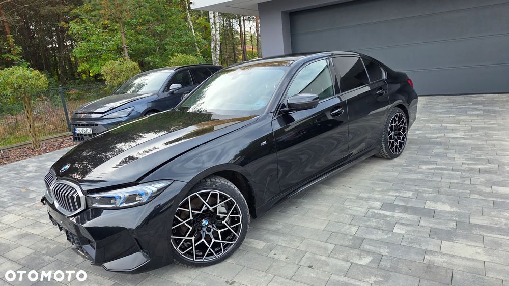 BMW Seria 3 330i xDrive M Sport sport - 3