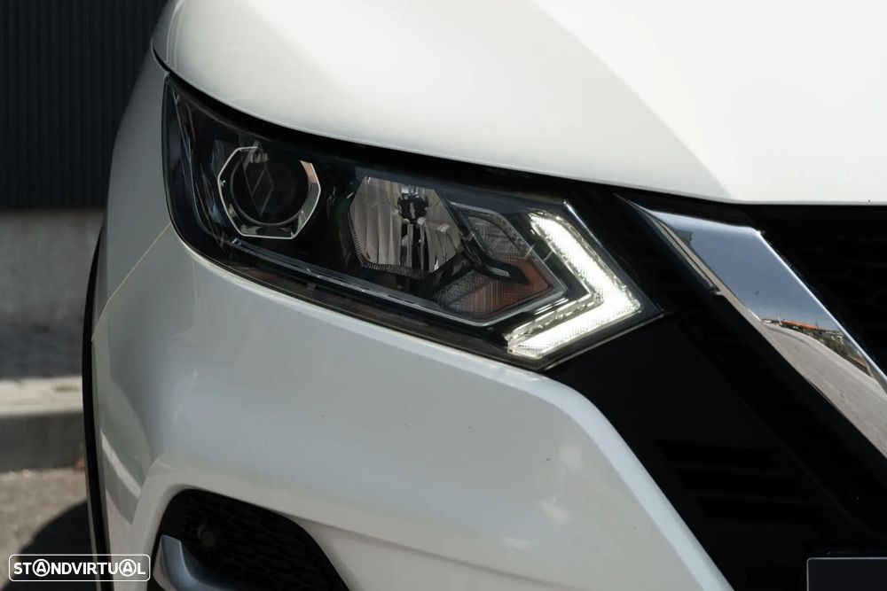 Nissan Qashqai 1.5 dCi N-Connecta J18 - 23