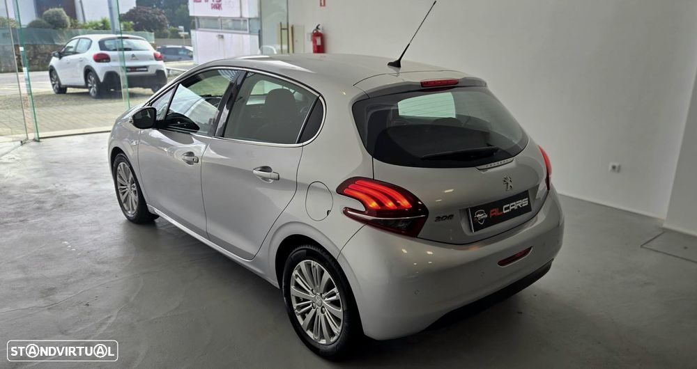 Peugeot 208 1.2 PureTech Allure - 14