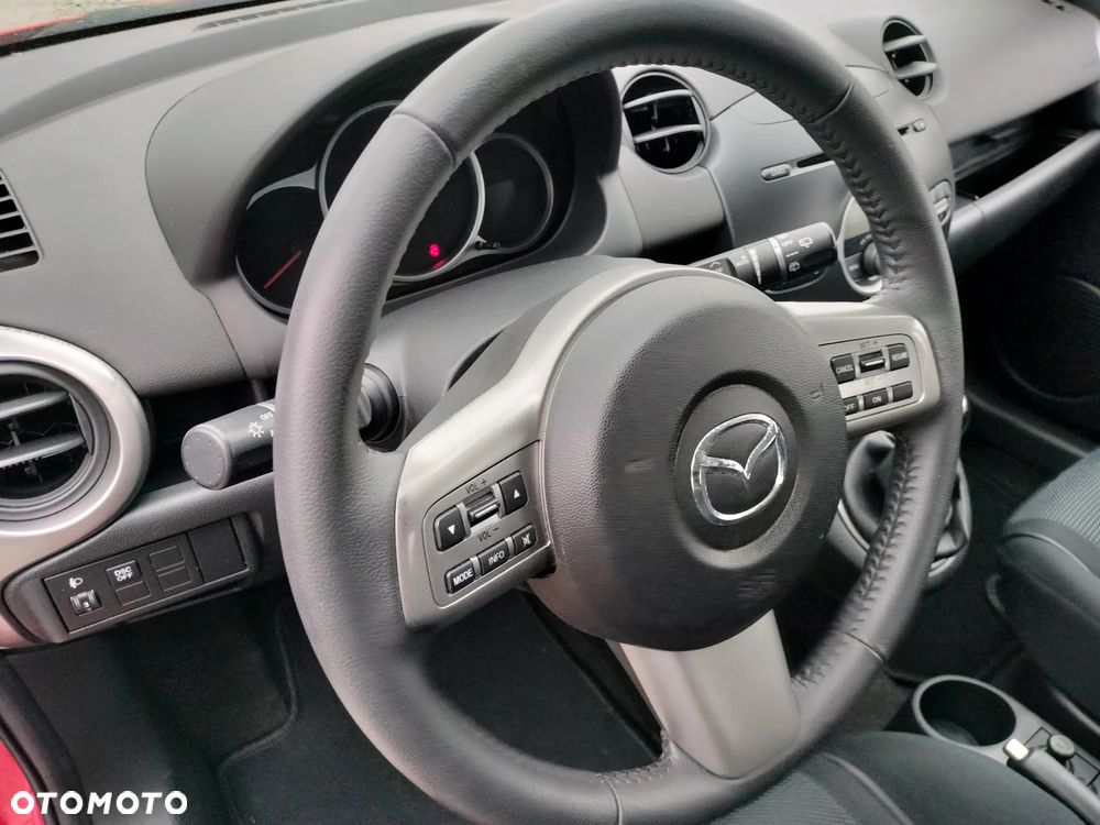 Mazda 2 - 16