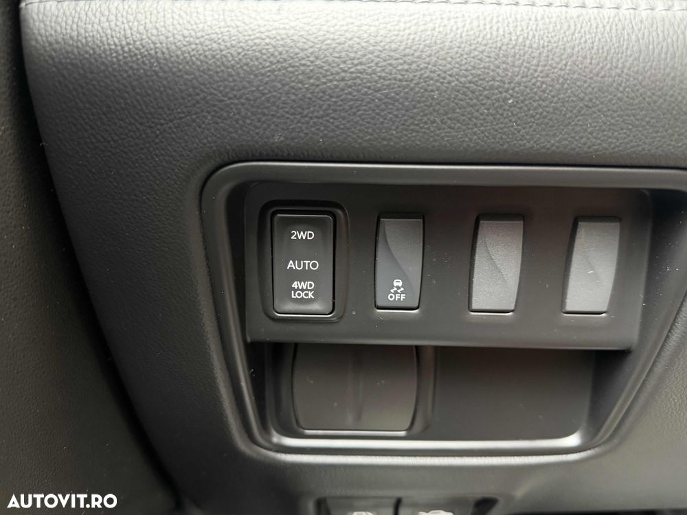 Renault Koleos ENERGY dCi 175 X-tronic 4WD INTENS - 24