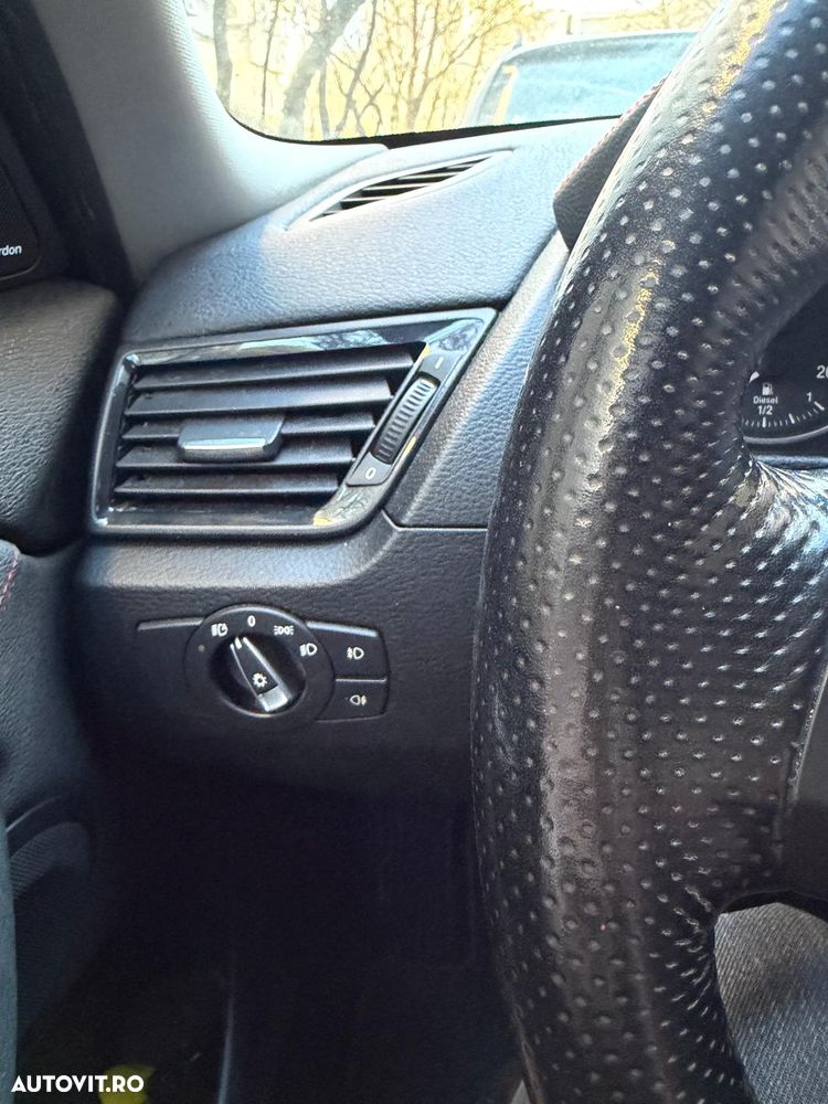 BMW X1 sDrive18d - 15