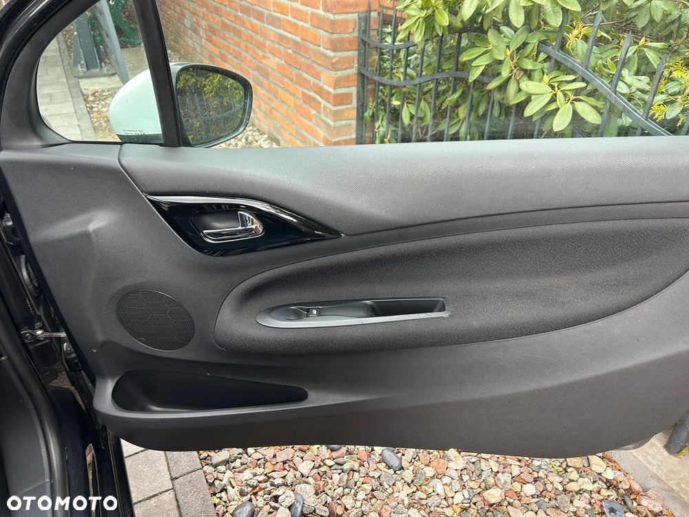 Citroën DS3 HDi 90 FAP SoChic - 25