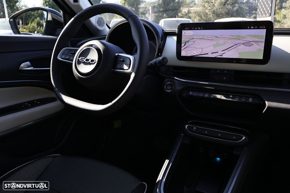 Fiat 600 1.2 Hybrid - 12