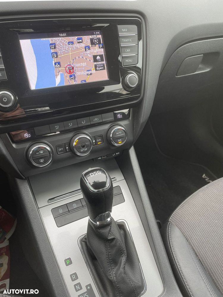 Skoda Octavia Combi 1.4 TSI Green tec DSG Ambition - 11