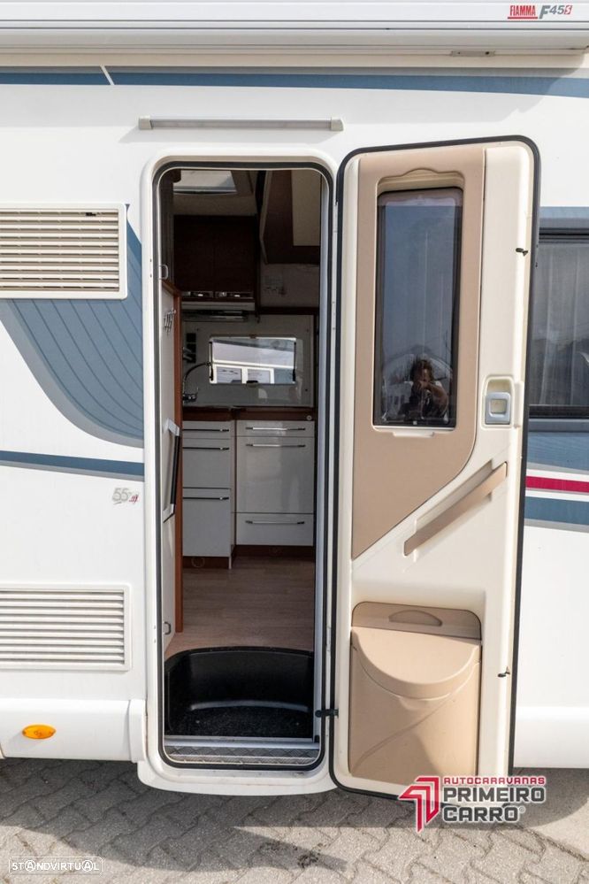Rapido Serie 6F 696F cama central e basculante - 17