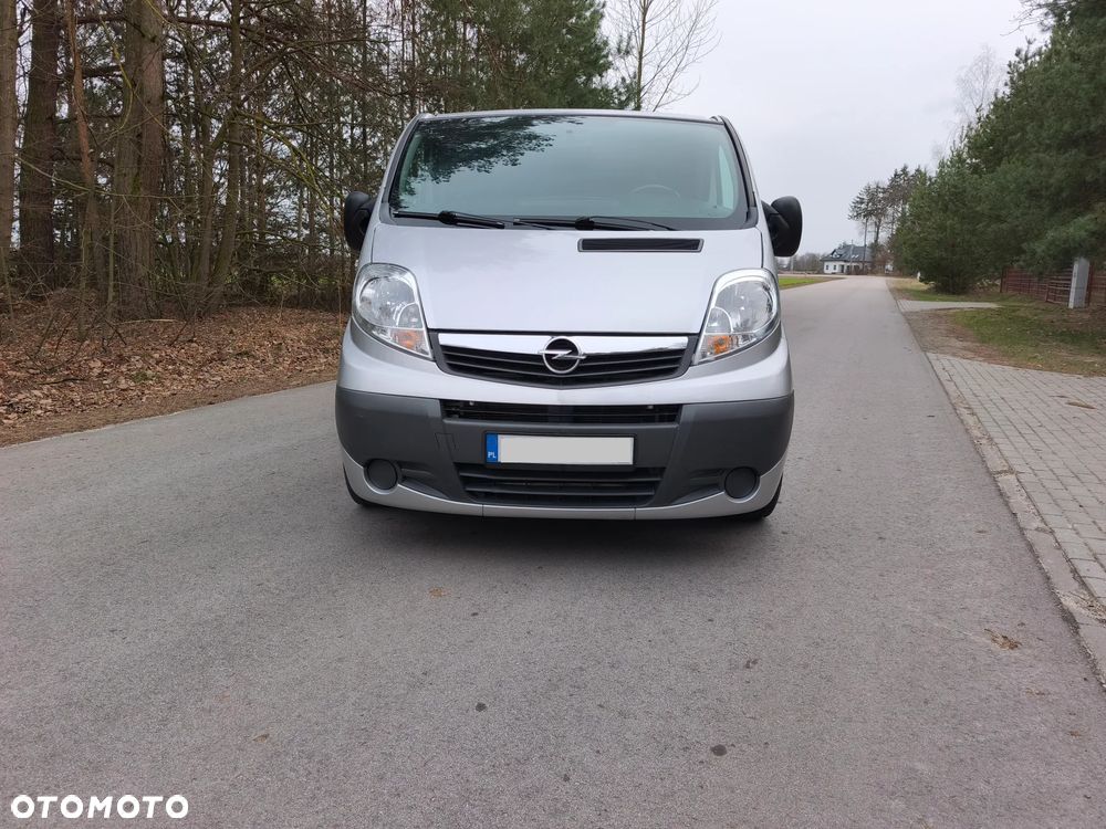 Opel Vivaro - 2