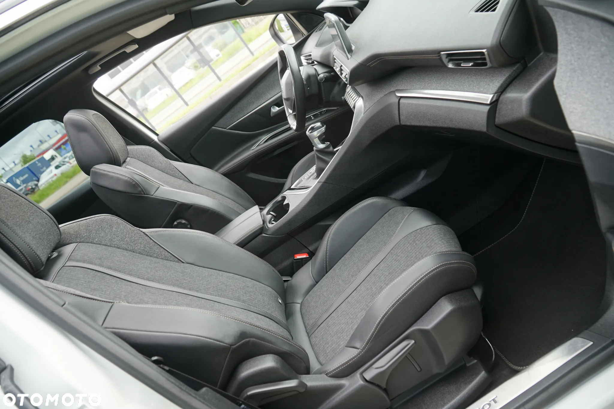 Peugeot 3008 1.5 BlueHDi Active Pack S&S - 20