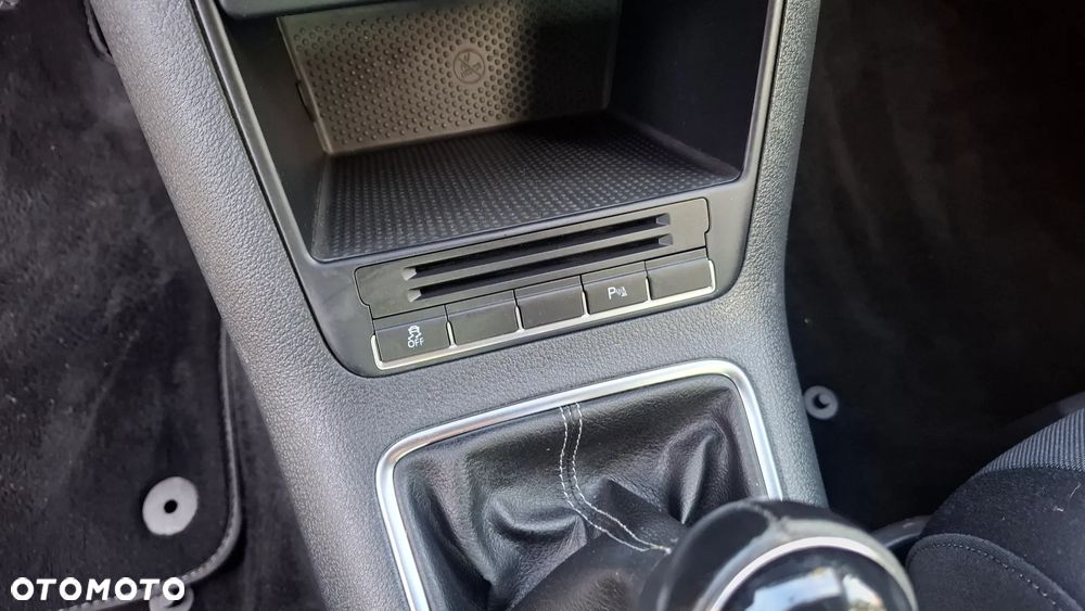 Volkswagen Golf Plus 1.6 Comfortline - 19