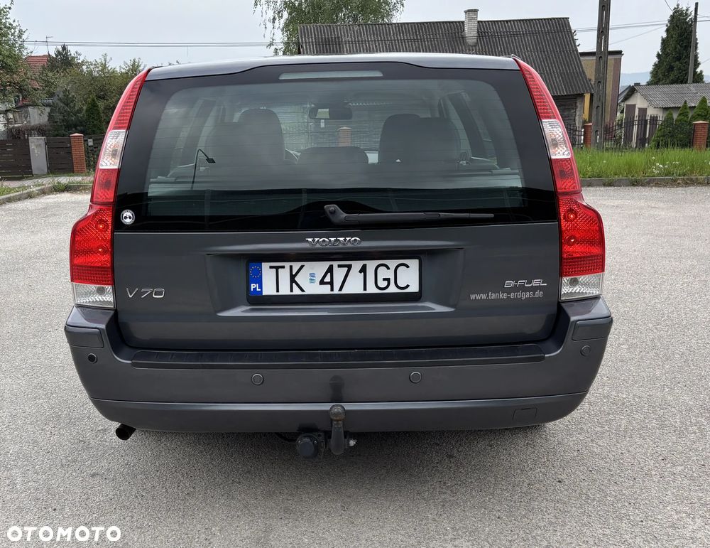 Volvo V70 2.4 Momentum - 9