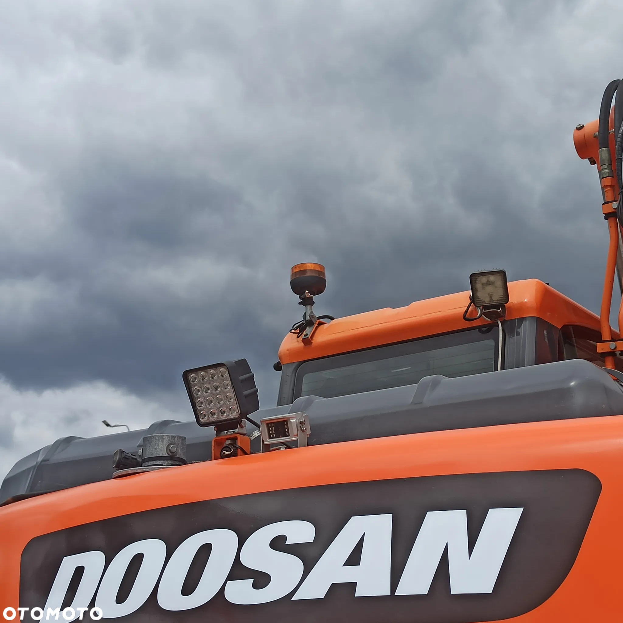 Doosan DX 140 W - 20