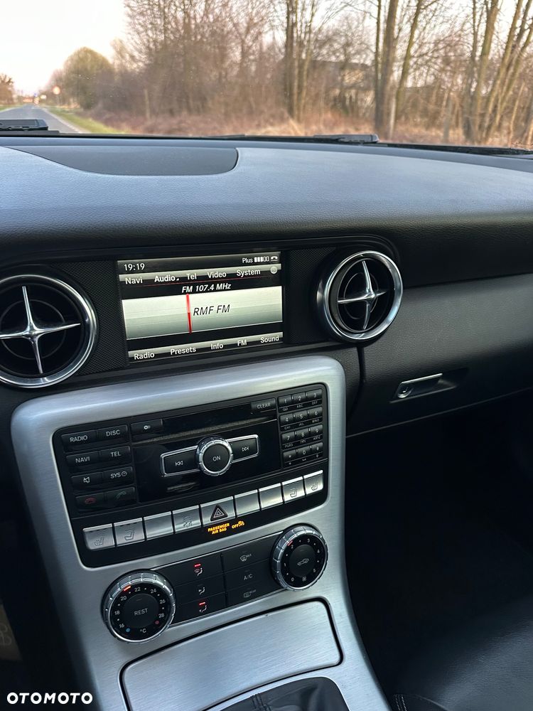 Mercedes-Benz SLK 250 CGI - 14