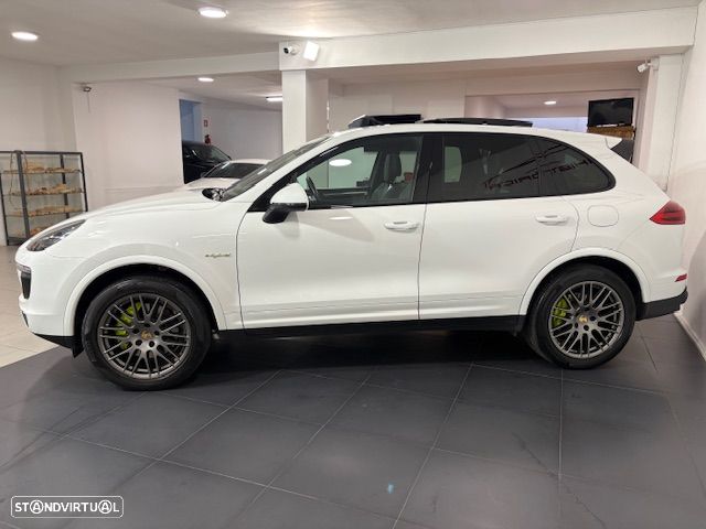 Porsche Cayenne S E-Hybrid Platinum Edition - 4