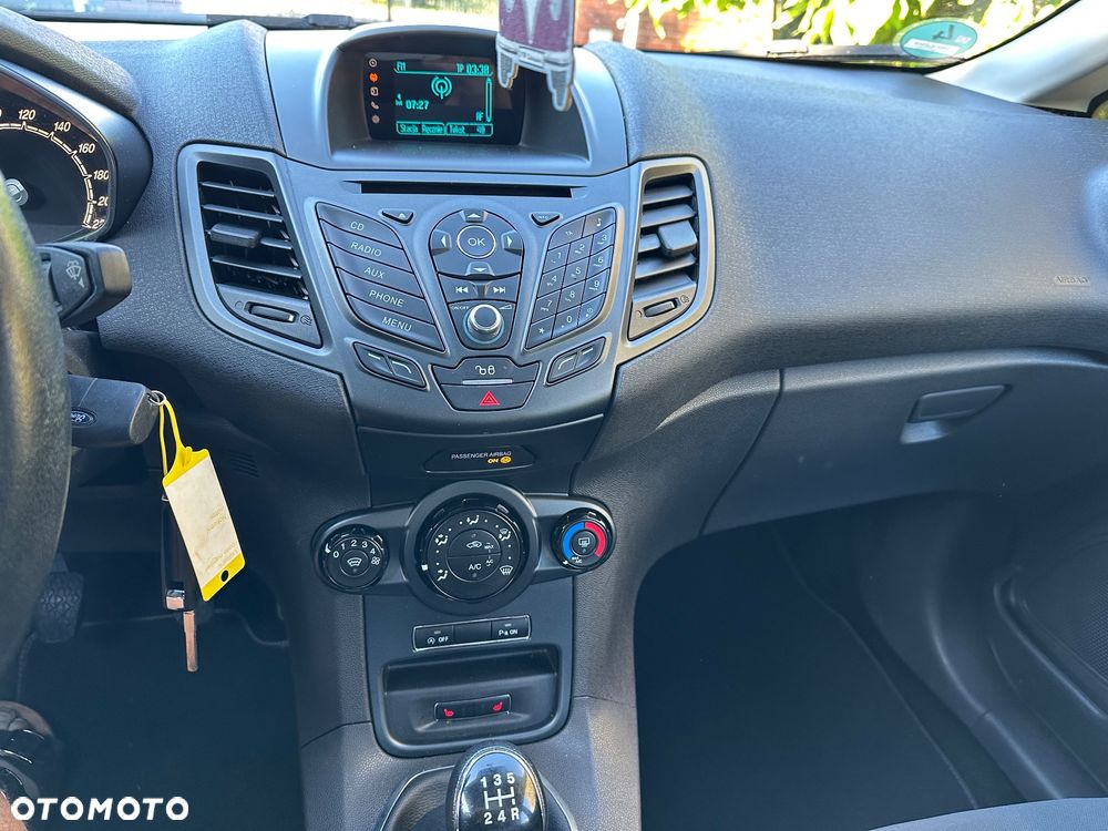 Ford Fiesta - 9