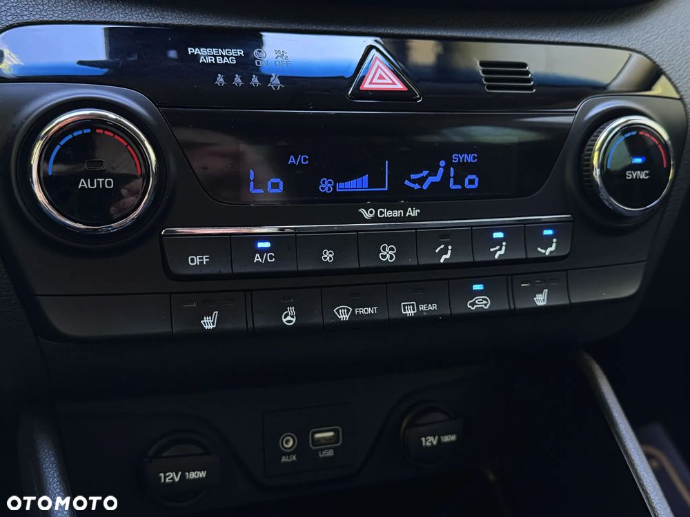 Hyundai Tucson blue 1.7 CRDi 2WD DCT Premium - 31