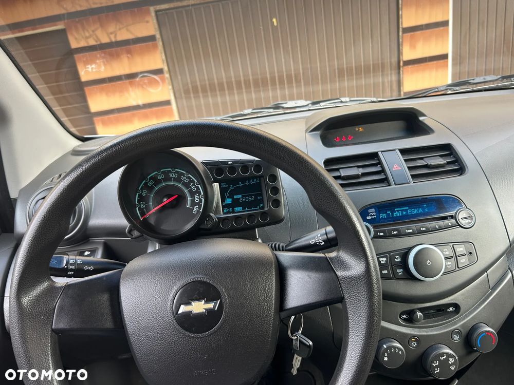 Chevrolet Spark - 2