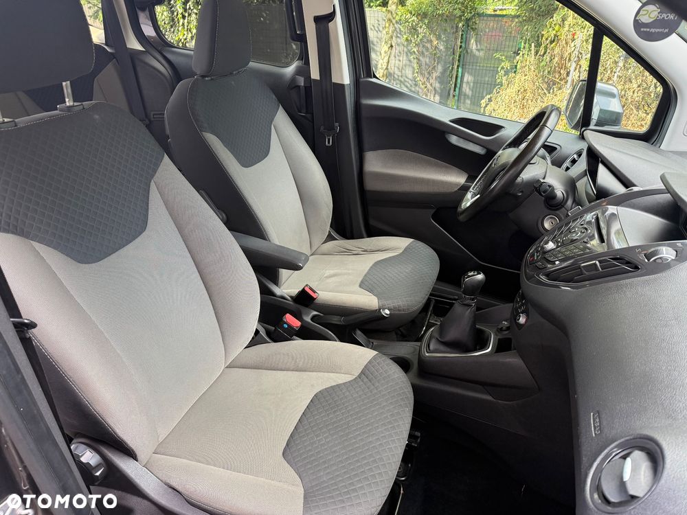 Ford Tourneo Courier 1.0 EcoBoost Titanium - 15