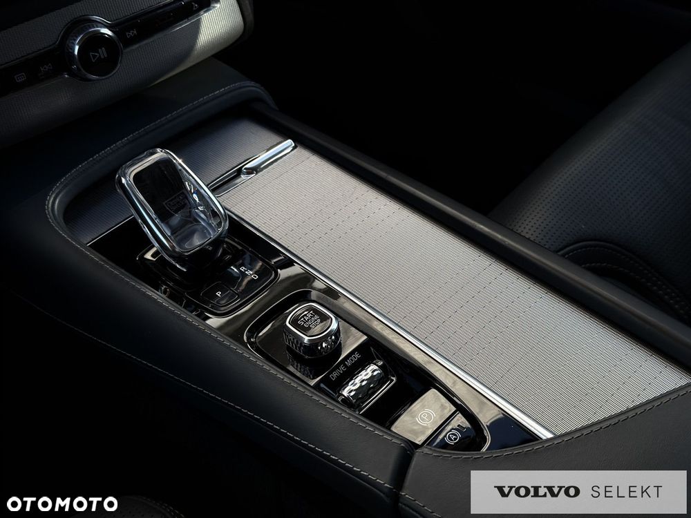 Volvo XC 90 - 26