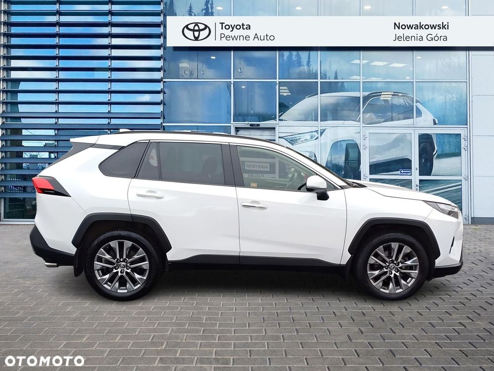 Toyota RAV4 - 4