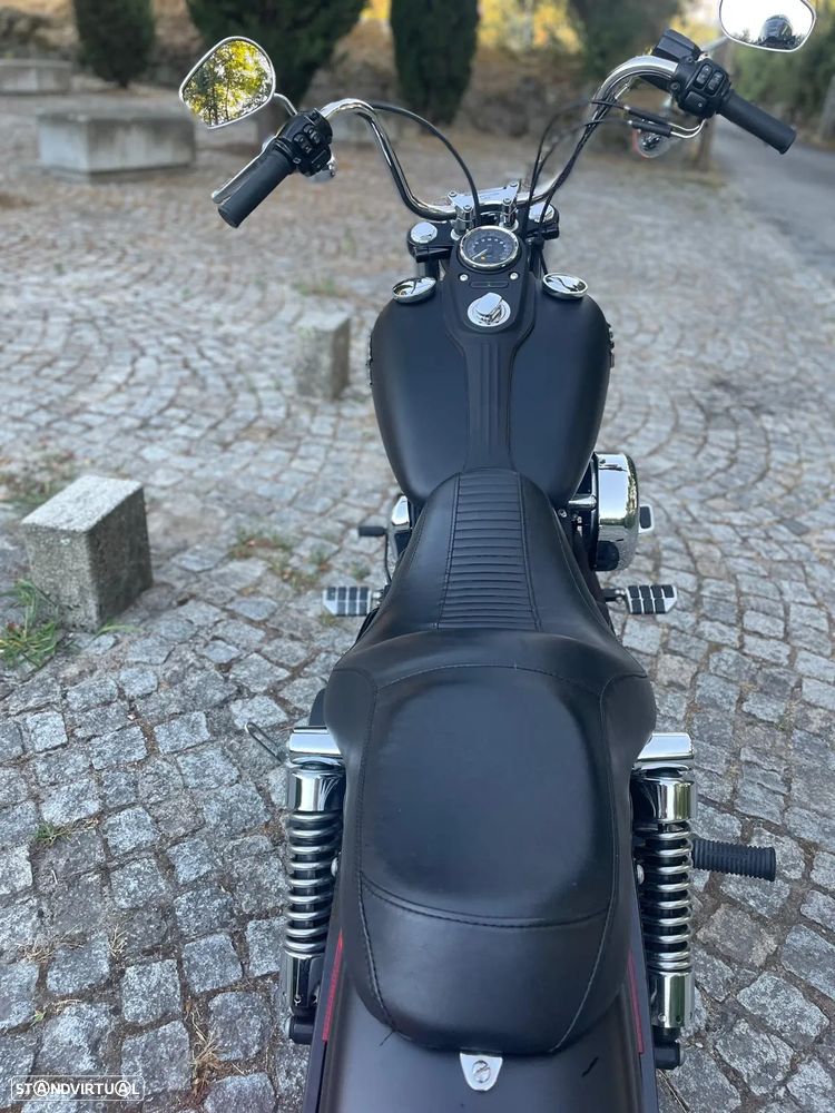 Harley-Davidson Dyna Street Bob - 8