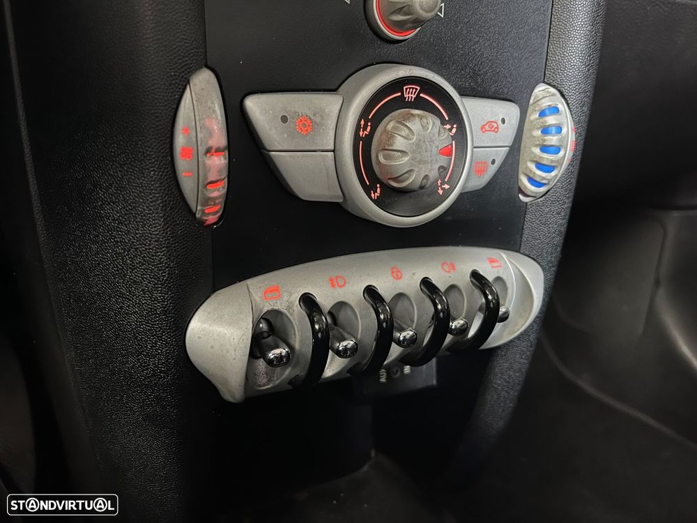 MINI 3 Portas Cooper D - 15