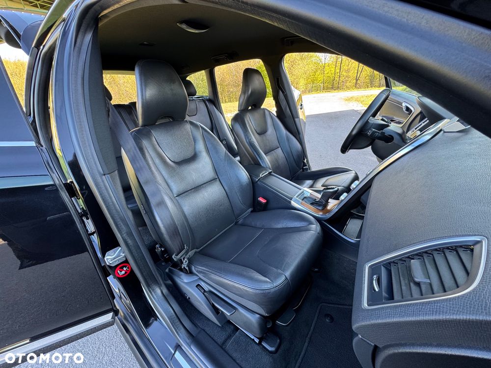 Volvo XC 60 - 24