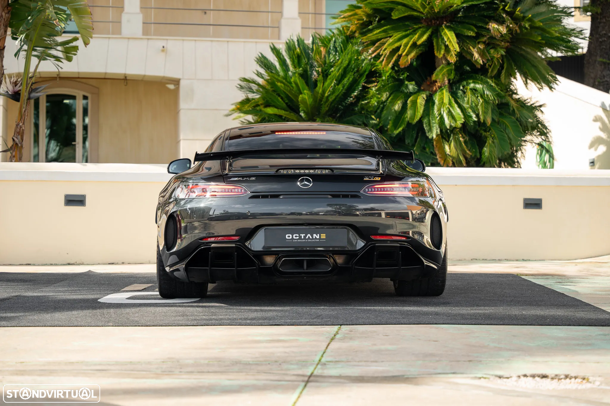 Mercedes-Benz AMG GT R - 3