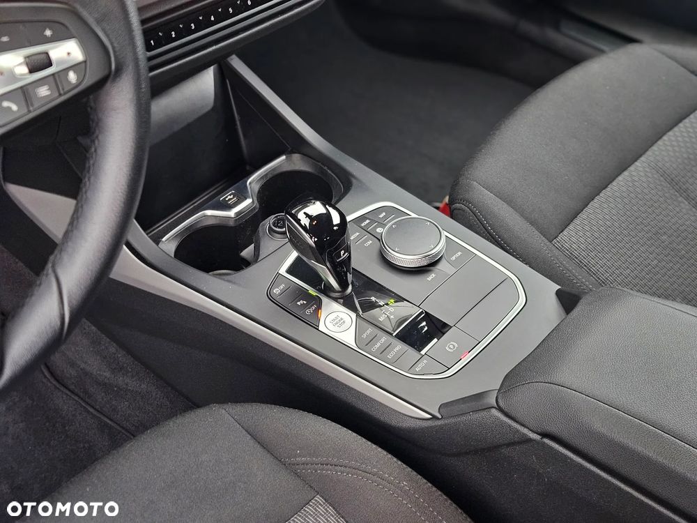 BMW Seria 1 118i Advantage - 26