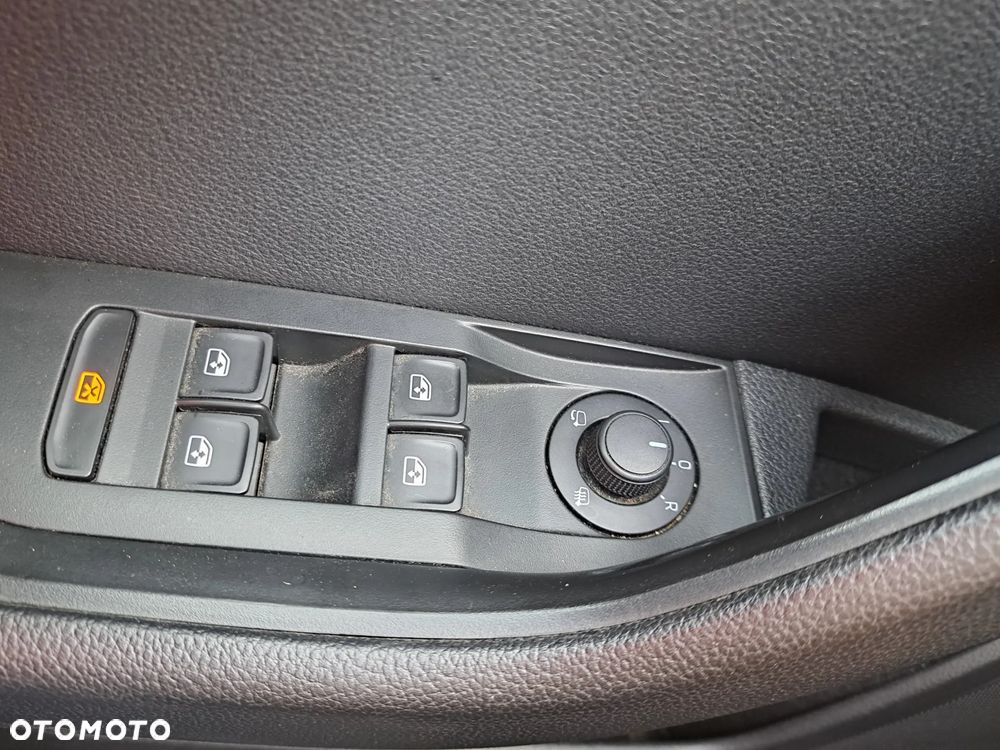 Skoda Superb 2.0 TDI Ambition - 29