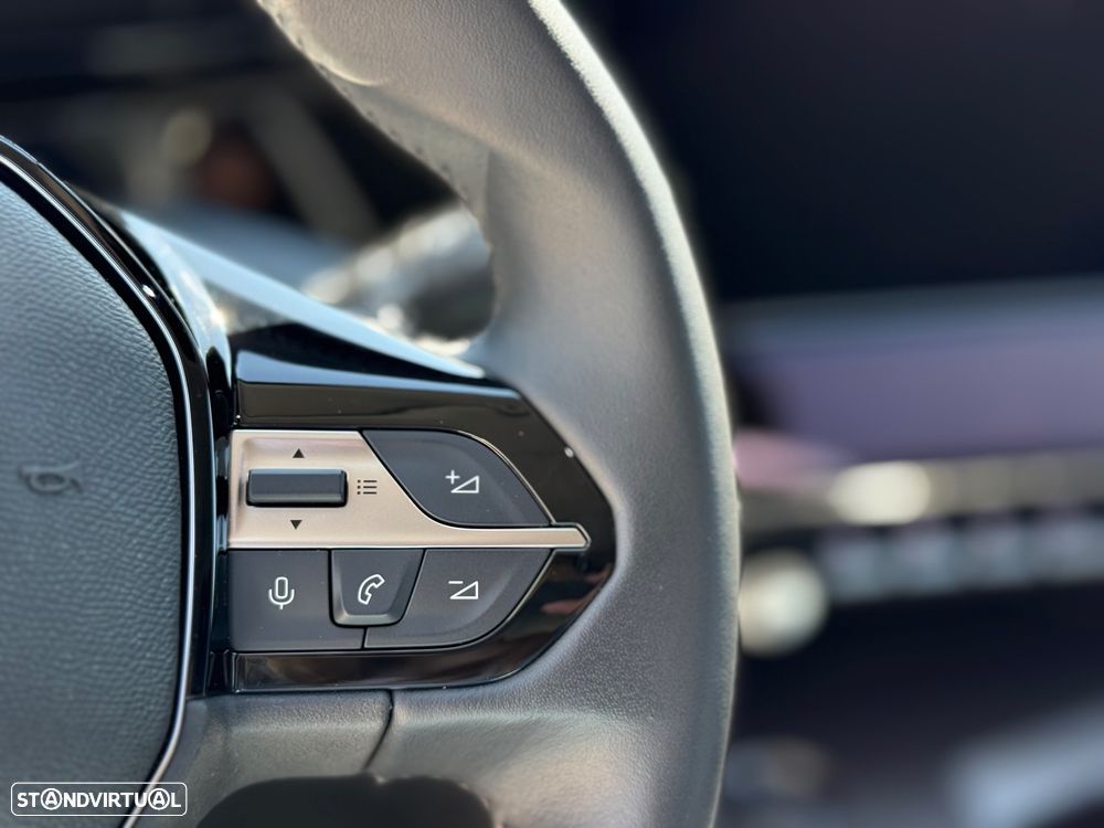 Peugeot 308 SW 1.6 Hybrid Allure e-EAT8 - 24