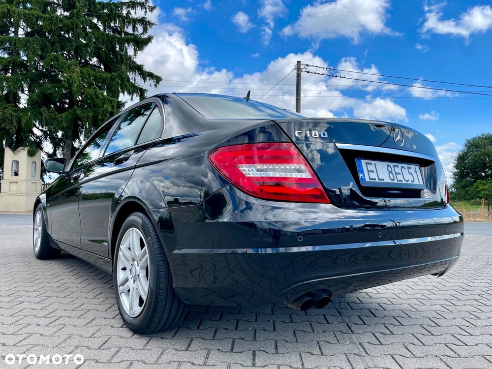 Mercedes-Benz C-Class 2011 photo 4
