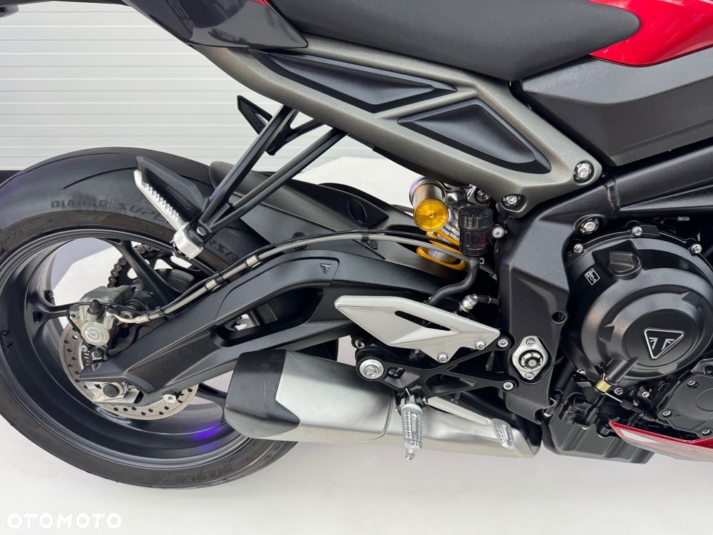Triumph Street Triple - 13