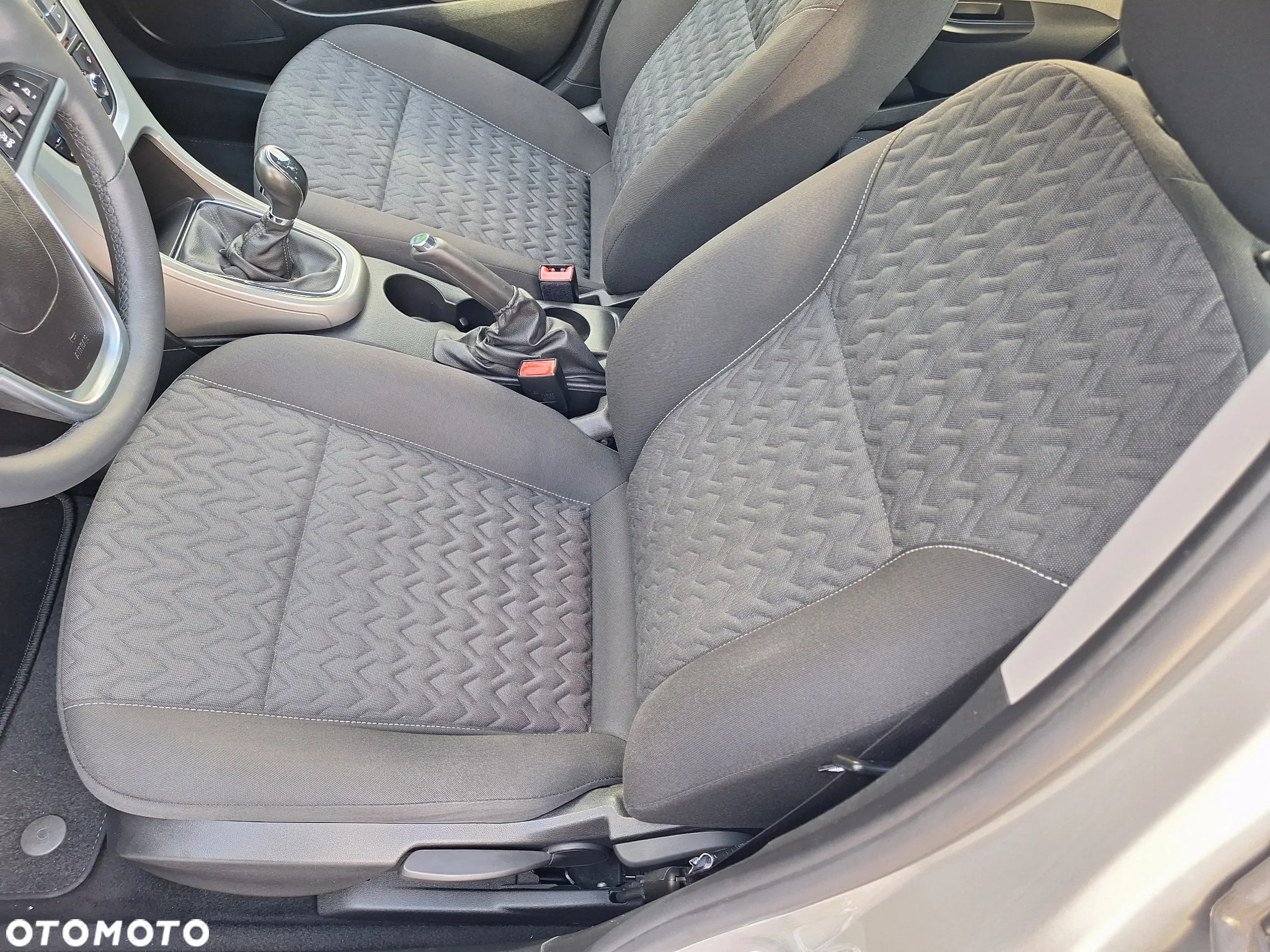 Opel Astra 1.6 Active - 28