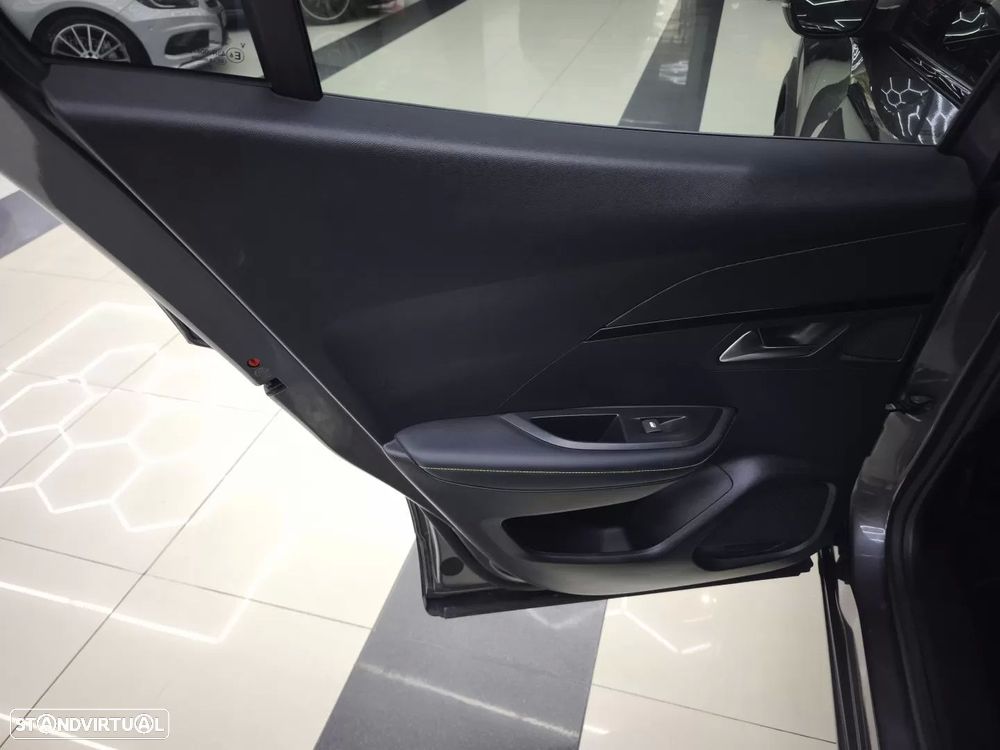 Peugeot 2008 1.5 BlueHDi GT Line EAT8 - 43